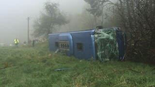 V Rakúsku havaroval slovinský autobus, zranilo sa 40 ľudí