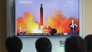 OSN odsúdila kórejské testy striel, Kim Čong-un hovorí o veľkej udalosti