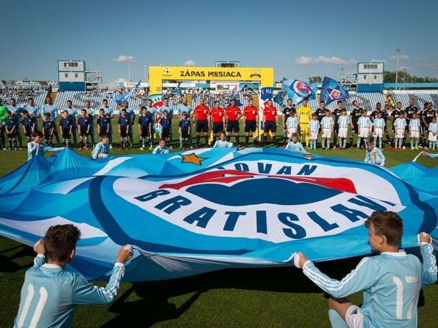 Futbalisti Slovana odleteli do Tirany aj s dvomi hráčmi z Eura