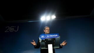 Španielsky premiér vyhral voľby, socialisti s ním do vlády nepôjdu