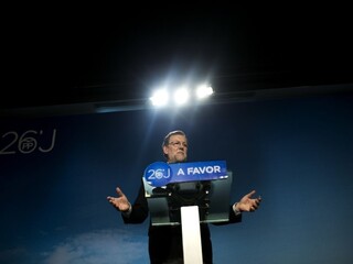 Španielsky premiér vyhral voľby, socialisti s ním do vlády nepôjdu