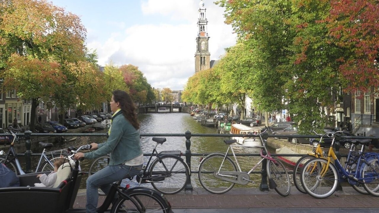 Londýnske firmy sa vraj pre Brexit plánujú presťahovať do Amsterdamu