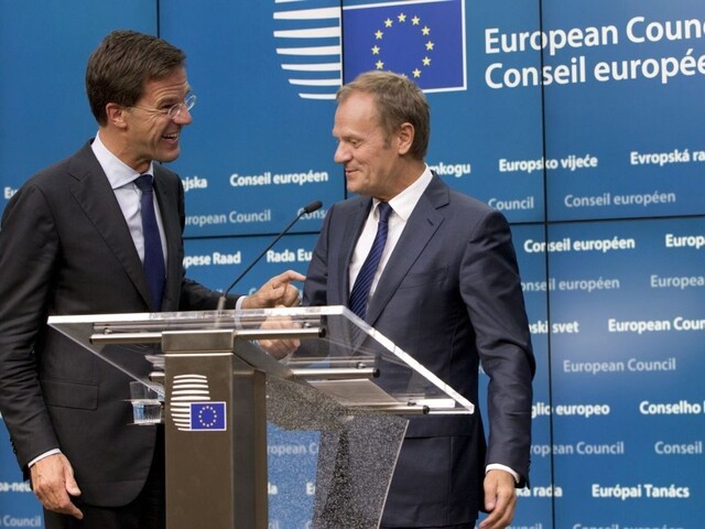 ONLINE: Brusel pripomína Británii slobodný pohyb osôb