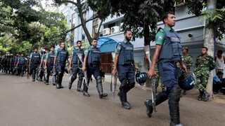 Bangladéš smúti za obeťami, OSN pomôže krajine proti extrémizmu