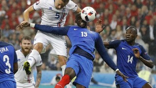 Island uštedril Francúzom dva góly, na galského kohúta však nestačil