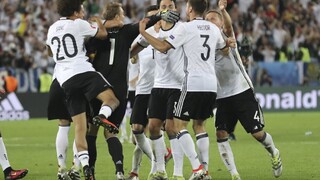 Piati hráči nemeckej futbalovej reprezentácie sú v karanténe, jeden mal pozitívny test