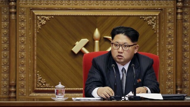 Američania po prvý raz uvalili sankcie na Kima Čong-una