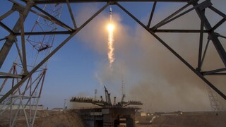 Sojuz s medzinárodnou posádkou sa úspešne spojil s ISS