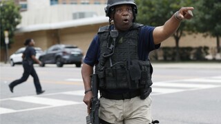 Dallaská polícia prijala anonymnú hrozbu a uzavrela okolie