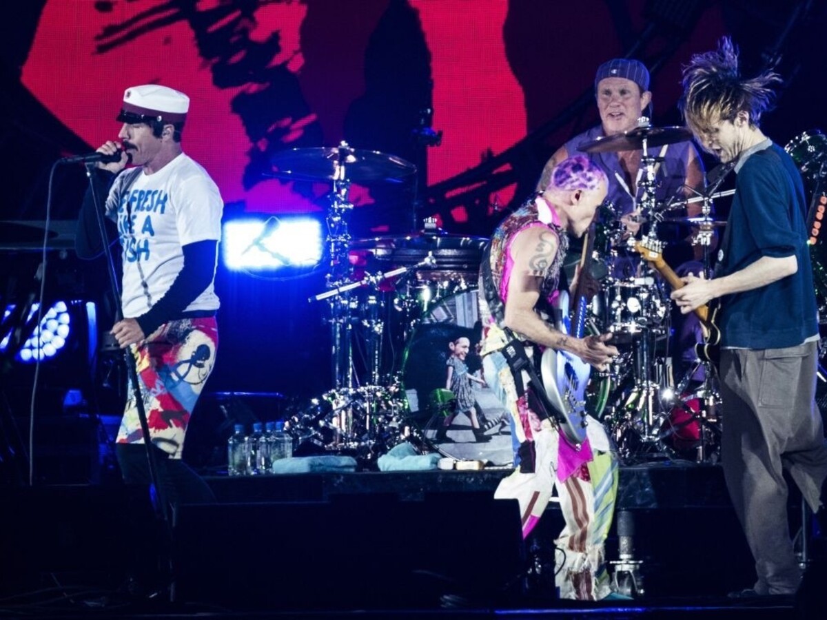 Colníci sa pri kontrole Red Hot Chili Peppers poriadne pomýlili