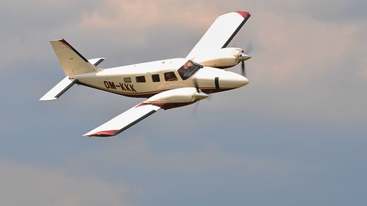 V Rakúsku sa zrútilo lietadlo, slovenský pilot je v umelom spánku