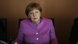 Merkelová tlačí na Londýn, chce objasniť budúce vzťahy