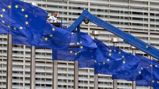 V Bruseli rokujú ministri EÚ o ropnom embargu. Zastavenie dodávok by pre Berlín nebolo katastrofou