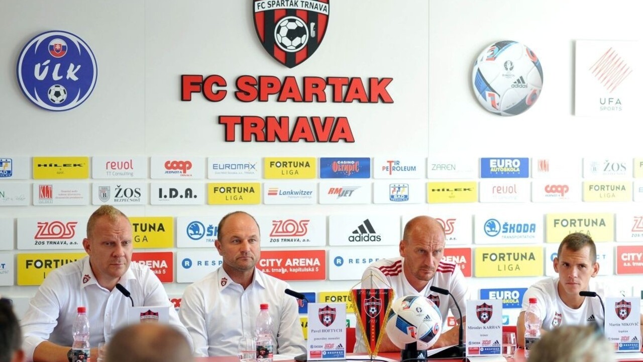 V Trnave chcú zabudovať odchovancov, Karhan žiada trpezlivosť