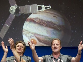 Takto vyzerá Jupiter. Sonda Juno poslala prvý záber najväčšej planéty