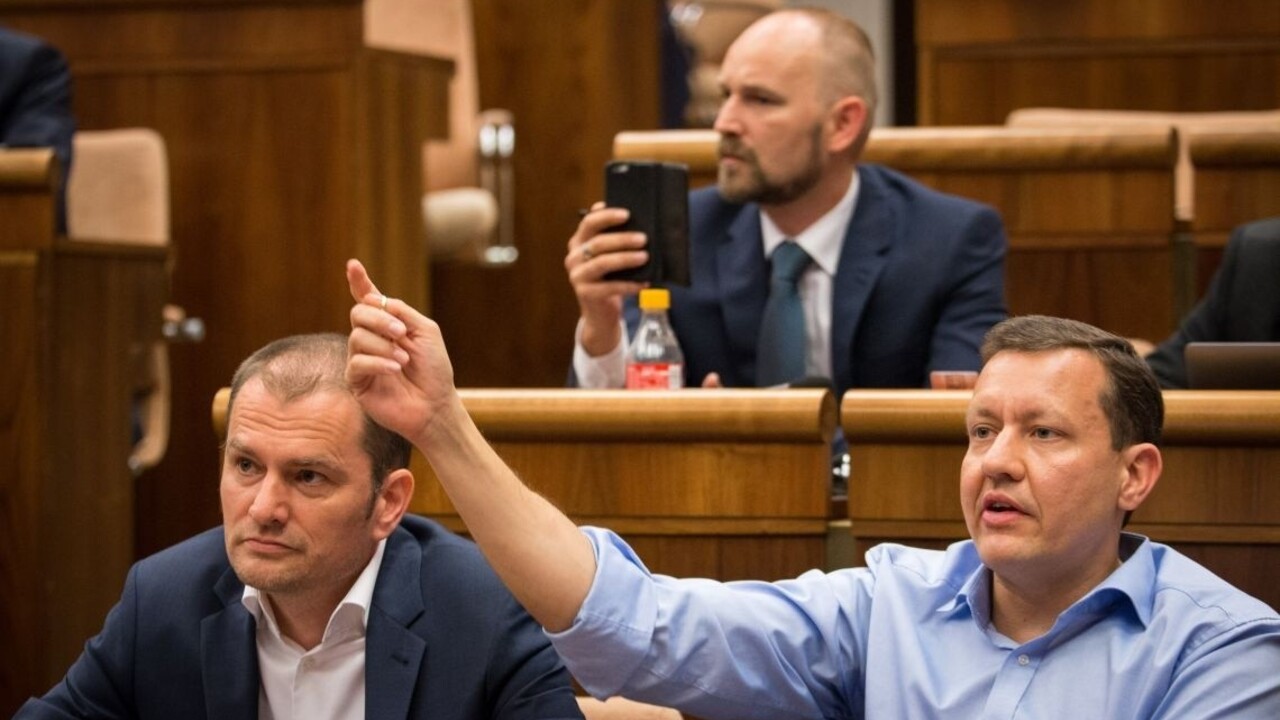 Matovičovci pre údajne sfalšovaný podpis podávajú trestné oznámenie