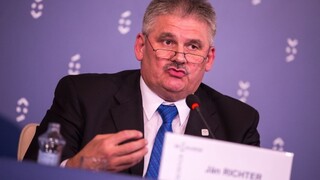 Štáty by mali reagovať na robotizáciu, ohrozuje pracovné miesta