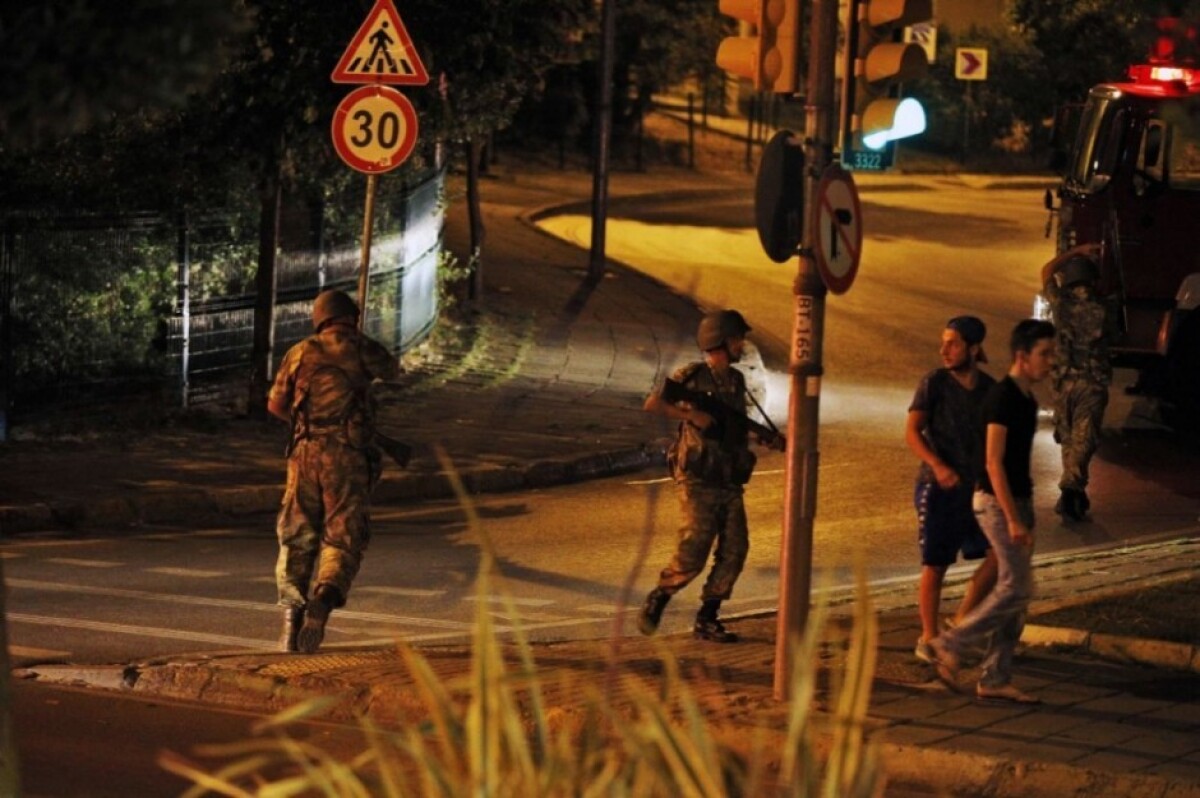 turkey-military-coup-820f14bf69244a44a293897377ad2968-1_28ae541e.jpg
