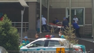 Chodili a bezhlavo strieľali. V kazašskej metropole zaútočili radikáli