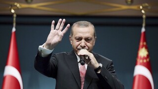 Erdogan sa rozhodol schváliť trest smrti a vyhlásil výnimočný stav