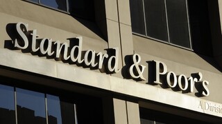 Standard & Poor's 500 a Dow Jones zaznamenali nové historické maximá