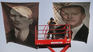 Turecko obmedzilo niektoré ľudské práva, odvoláva sa na Francúzsko