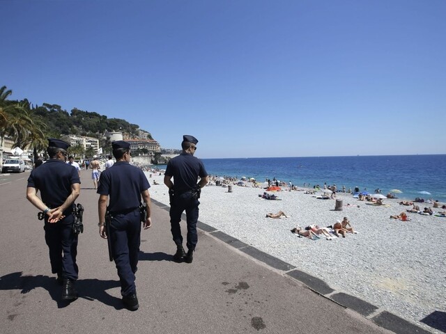 Útočník z Nice mal komplicov, polícia už obvinila päť osôb
