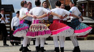 Leto plné folklóru a tanca ovládlo aj Bratislavu