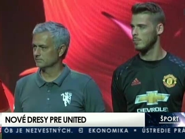 Červení diabli sú ako vymenení, nové dresy chváli aj Mourinho