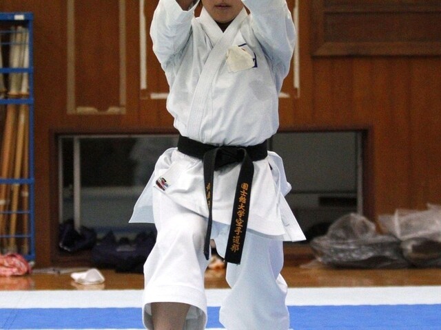 Ministrov ocenili japonskí majstri v karate, udelili im čestný dan