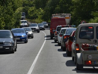 autá cesta premávka doprava 1140 px (TASR/Milan Kapusta)