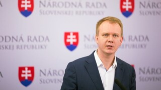 Beblavý vyčíslil škody, ktoré mali spôsobiť politici a úradníci