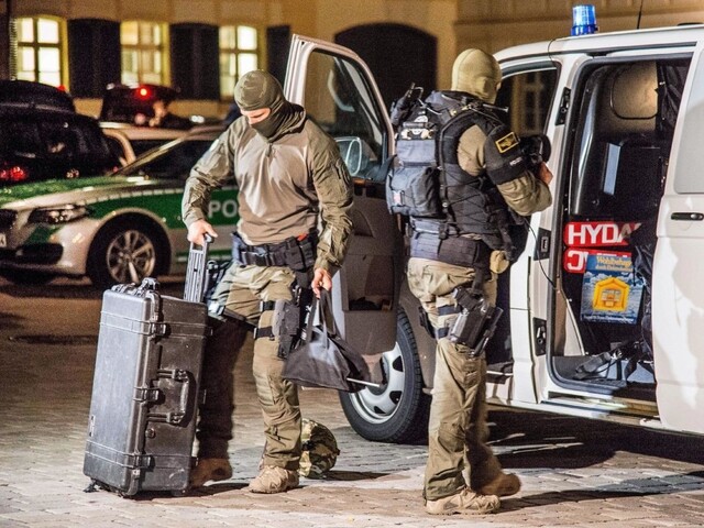 Pri azylovom stredisku v Bavorsku vybuchol kufor