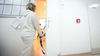 Problém s nedostatkom doktorov by mali vyriešiť rezidentní lekári