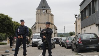 Na útočníkov z kostola si Turecko dávalo pozor, obom zakázalo vstup