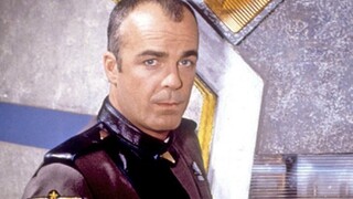 Za nejasných okolností zomrel herec Jerry Doyle, známy z Babylonu 5