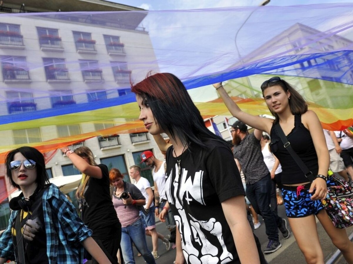 Dúhový pochod obmedzí dopravu, čeliť mu chcú kotlebovci aj kresťania