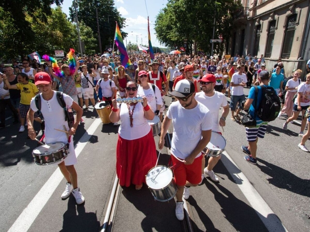 ONLINE: V Bratislave sa konal Dúhový Pride, nepáčil sa kotlebovcom ani kresťanom