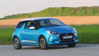 Malá štýlovka DS3, lesný pracant Mitsubishi L200 a Kia cee'd s dvojspojkovým automatom