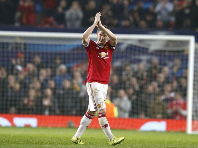Schweinsteigera už v Manchesteri nechcú, tréner s ním nepočíta
