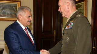 V Turecku rokoval vplyvný americký generál, odsúdil pokus o puč