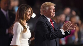 Trump čelí novej kauze, dôvodom je jeho manželka