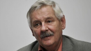 Vo veku 73 rokov zomrel herec a divadelný pedagóg Juraj Slezáček