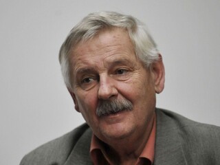 Vo veku 73 rokov zomrel herec a divadelný pedagóg Juraj Slezáček