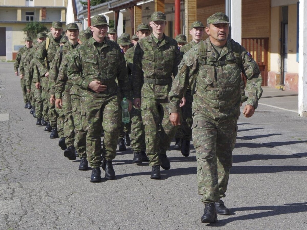 vojaci výcvik armáda 1140 px (TASR/MO SR)