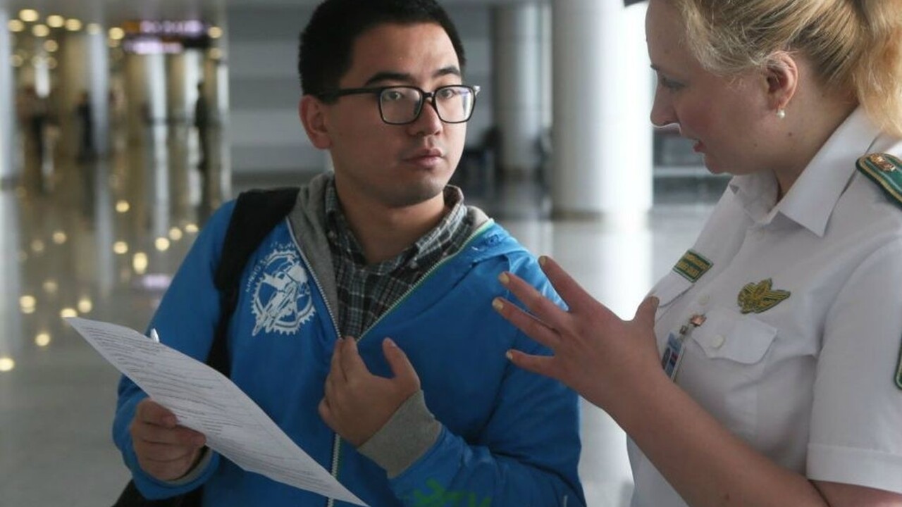 Číňan nahlásil v Nemecku krádež, 12 dní strávil v utečeneckom centre