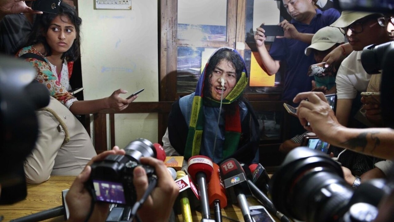 Aktivistka skoncovala s hladovkou po 16 rokoch, kandiduje proti vláde