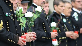 Deň bielych ruží: v Handlovej spomínali na obete veľkého banského nešťastia