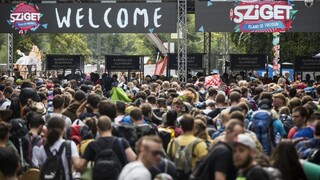 Úvod festivalu Sziget zažil poplach, pred vstupom našli podozrivý batoh