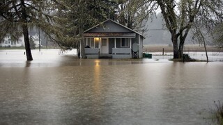 Juh USA trápia záplavy, vyhasli najmenej tri životy